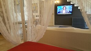 2 chambres, fer et planche à repasser, Wi-Fi, literie fournie