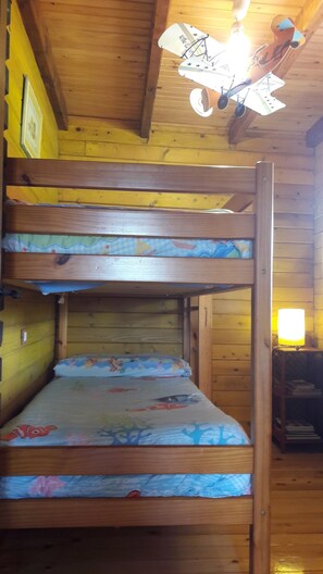 2 bedrooms, iron/ironing board, free WiFi, bed sheets - A place to rest (San Miguel)