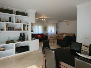 Smart TV, fireplace, books, stereo -  Near the Sea, Views and Golf Next to the Sea and Golf at the Lighthouse. (El Faro)