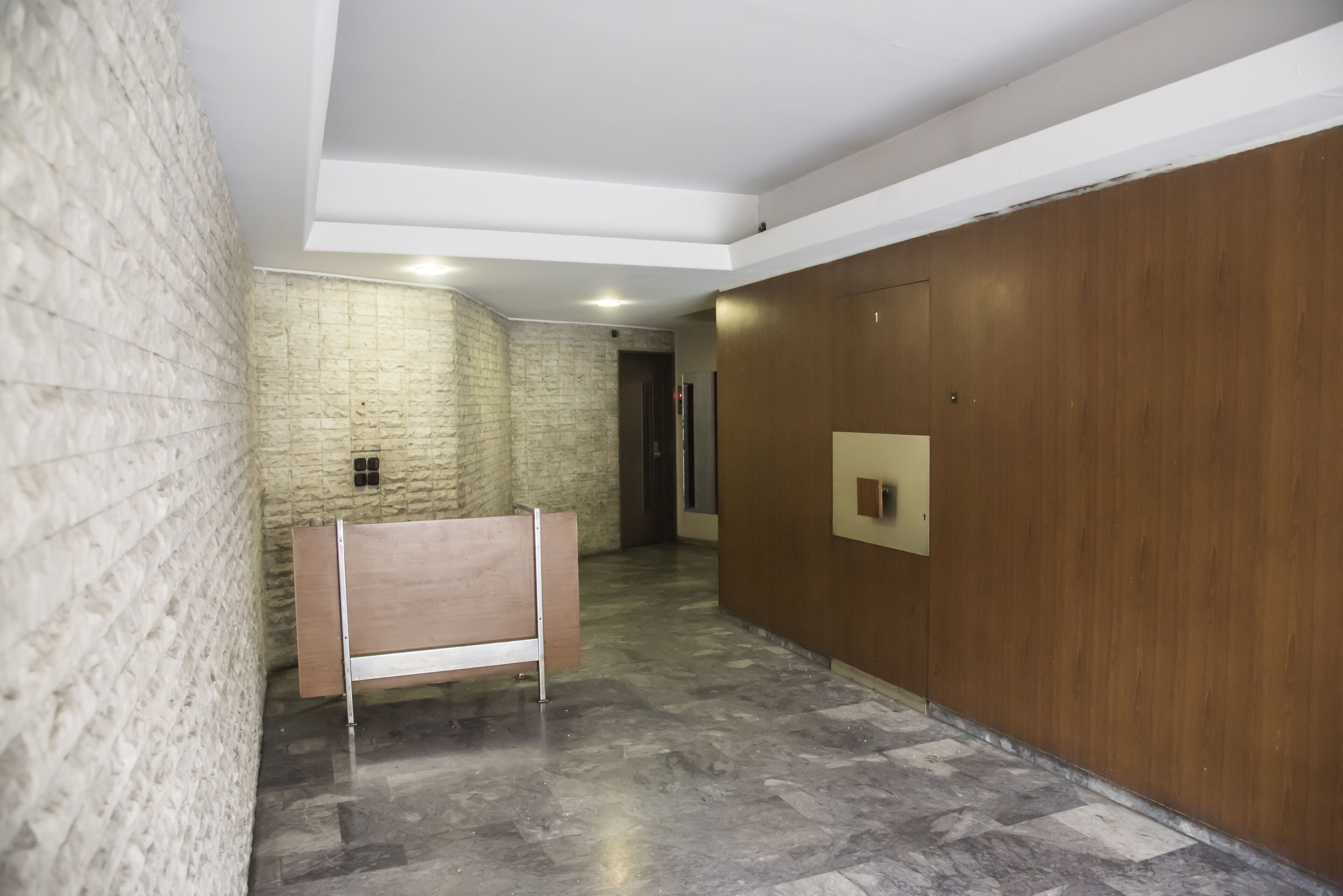 60s Athens apartment, walk to Acropolis, Plaka, metro, bars, cafes etc