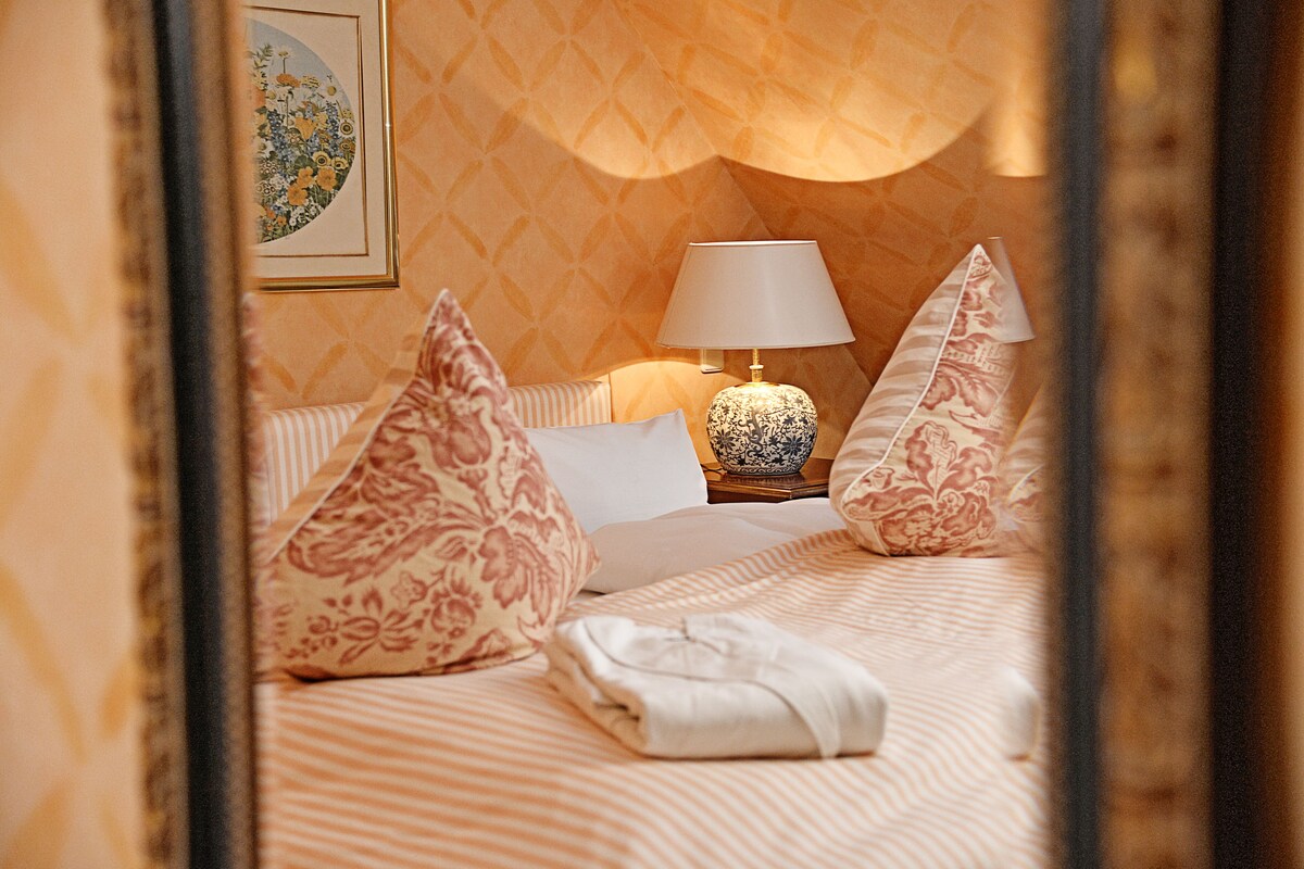 Phòng Suite Grand | Bộ đồ giường kháng dị ứng, minibar, két bảo mật tại phòng
