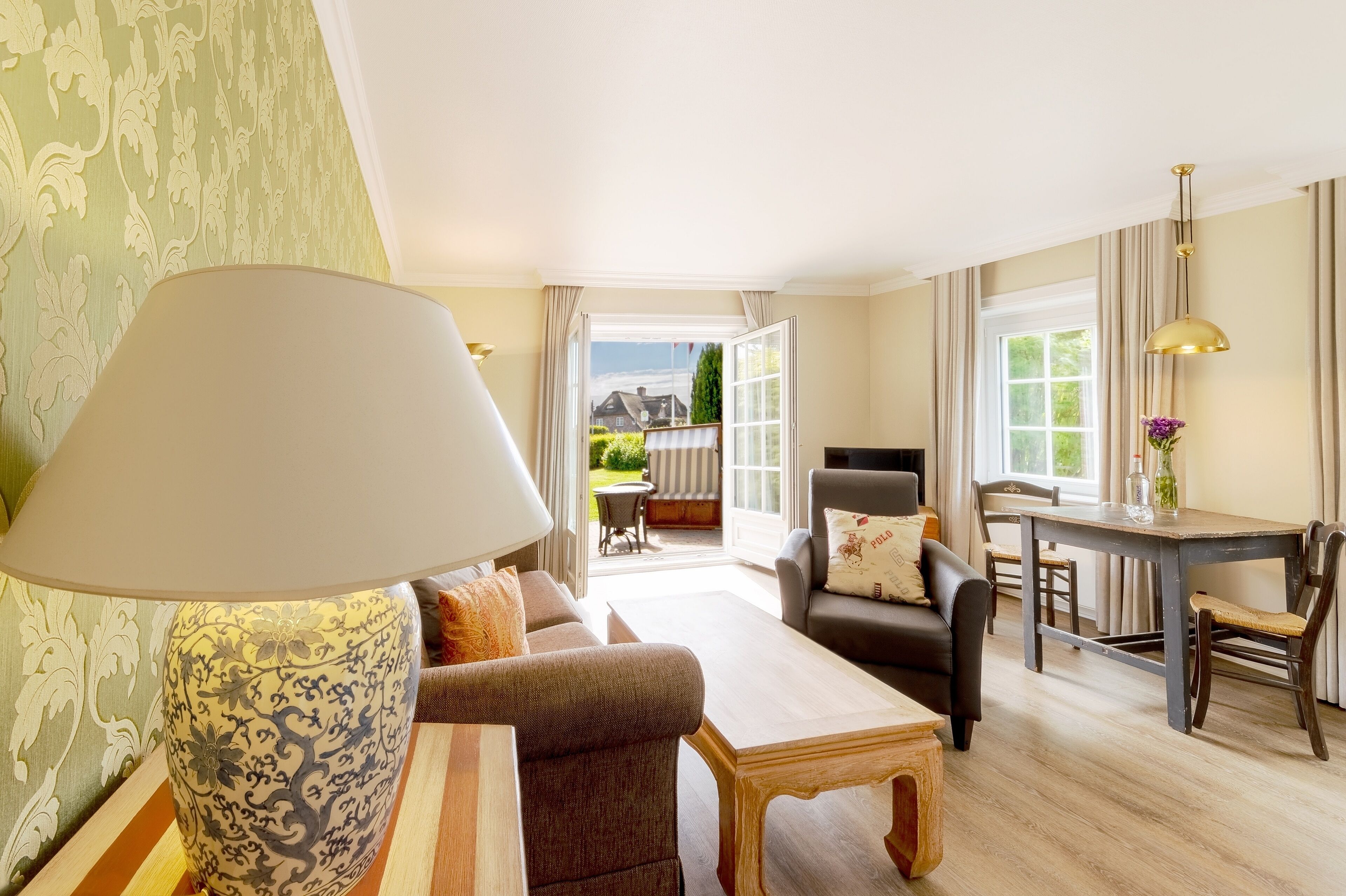 Suite – deluxe | Oppholdsområde | LCD-TV