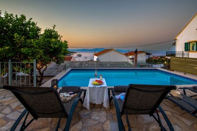 Villa The Antonis: impresionantes vistas al mar, aire acondicionado, en Gaios Paxos