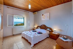 3 chambres, fer et planche à repasser, accès au Wi-Fi (inclus)