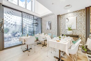 Lobby lounge - Villa Eiffel Mademoiselle (Paris)