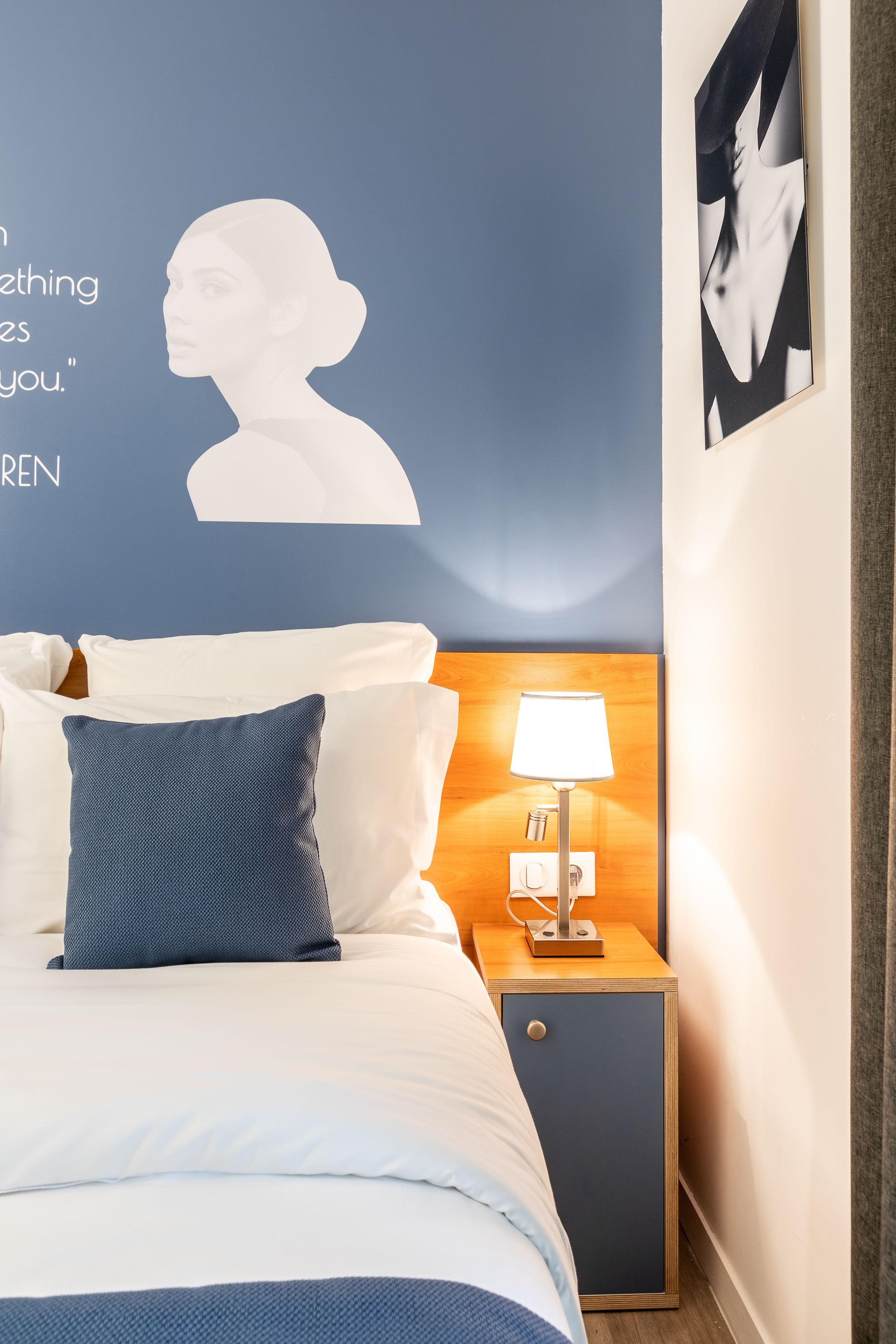 traditional double room, city view | minibar, in-room safe, individually decorated, individually furnished