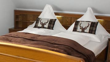 Standaard kamer | Een bureau, gratis wifi, beddengoed