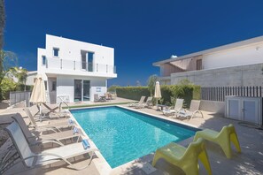 Piscine extérieure