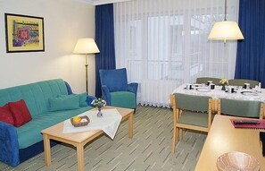 Apartment, 1 Bedroom (C3 - incl. Cleaning Fee 50 EUR) | Living area | Flat-screen TV - Am Schloonsee Haus C (Heringsdorf)