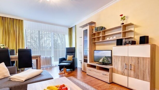 Apartment (D10 - incl. Cleaning Fee 70 EUR) | Wohnbereich | Flachbildfernseher