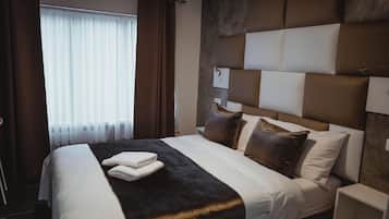 Standard Double Room | Blackout drapes, soundproofing, iron/ironing board, free WiFi