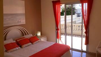 3 camere, una cassaforte in camera, ferro/asse da stiro, Wi-Fi gratuito