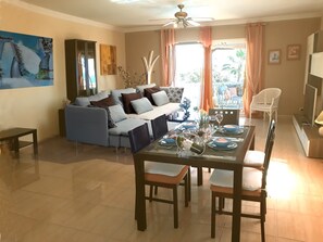 Smart TV, books - Villa panoramic view full south, very quiet area (Callao Salvaje)