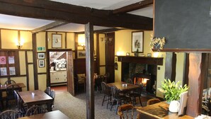 Unclassified image, 2 of 20, button - Bateman Arms (Leominster)