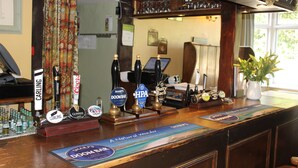 Unclassified image, 3 of 20, button - Bateman Arms (Leominster)
