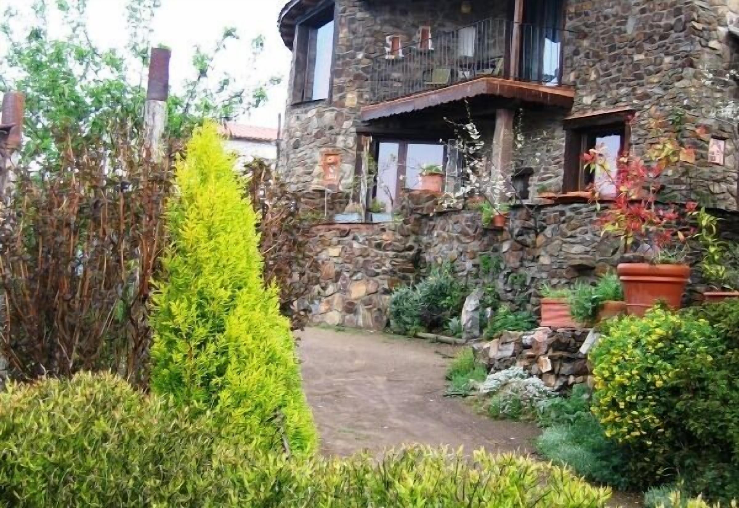 Self catering Jardines del Robledo for 2 people