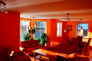 Villa, 3 Bedrooms | Living area