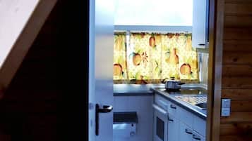 Refrigerador, microondas, parrilla de estufa y lavavajillas
