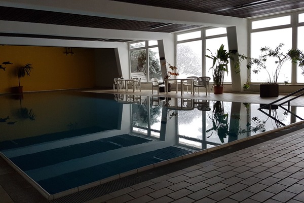 Innenpool, beheizter Pool