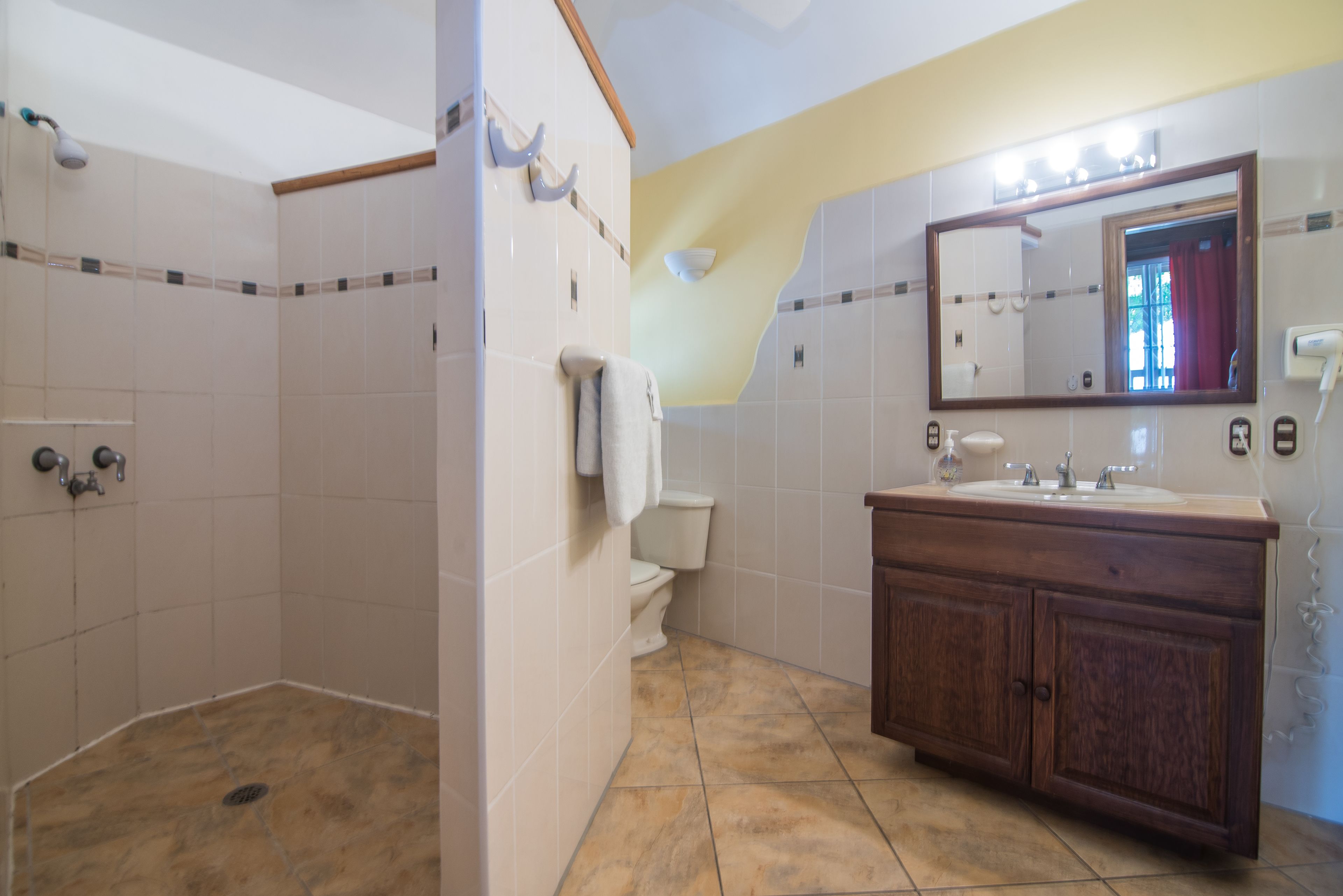 elite penthouse, 1 king bed, non smoking, ocean view | bathroom | shower, towels