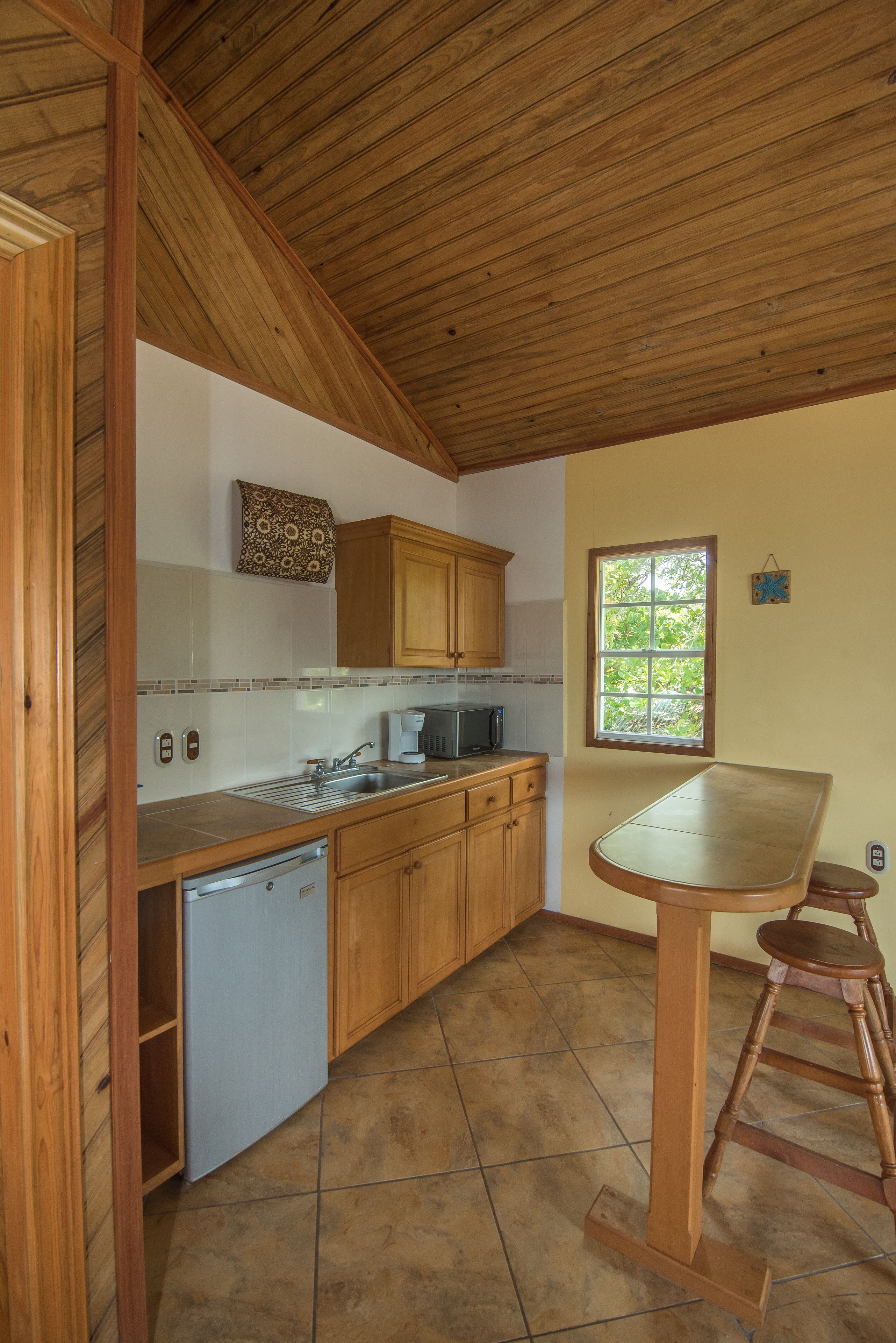 elite penthouse, 1 king bed, non smoking, ocean view | 1 bedroom, in-room safe, blackout curtains, free wifi