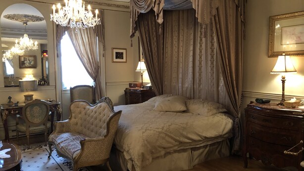  Chambre des maitres, 1 très grand lit, non-fumeurs)