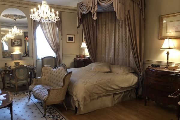 Royal Suite, 1 King Bed, Non Smoking