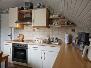 Køleskab, mikrobølgeovn, ovn, opvaskemaskine