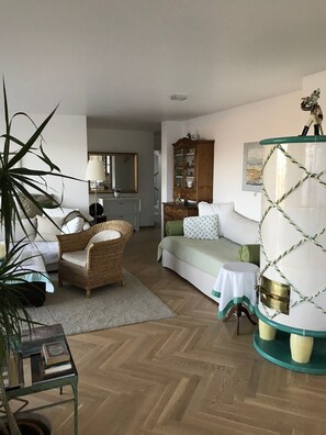 تلفزيون، كُتُب