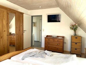 1 多间卧室、熨斗/熨衣板、旅行婴儿床、免费 WiFi