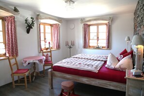 2 slaapkamers, een kluis op de kamer, een strijkplank/strijkijzer