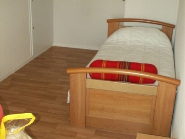 2 多间卧室、WiFi