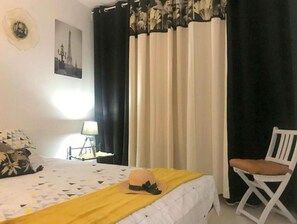 2 bedrooms, iron/ironing board, free WiFi, bed sheets