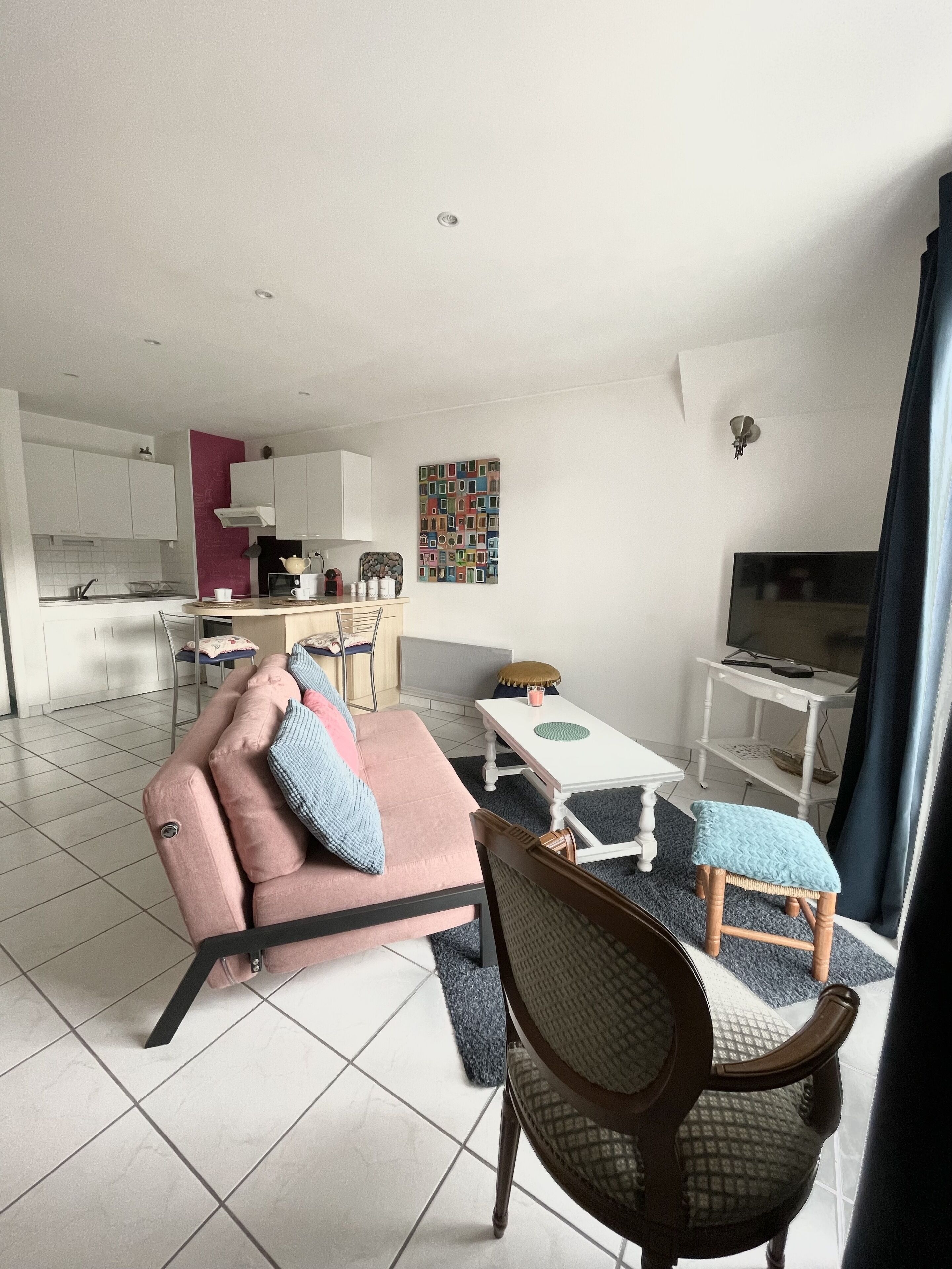 Apartment by the sea