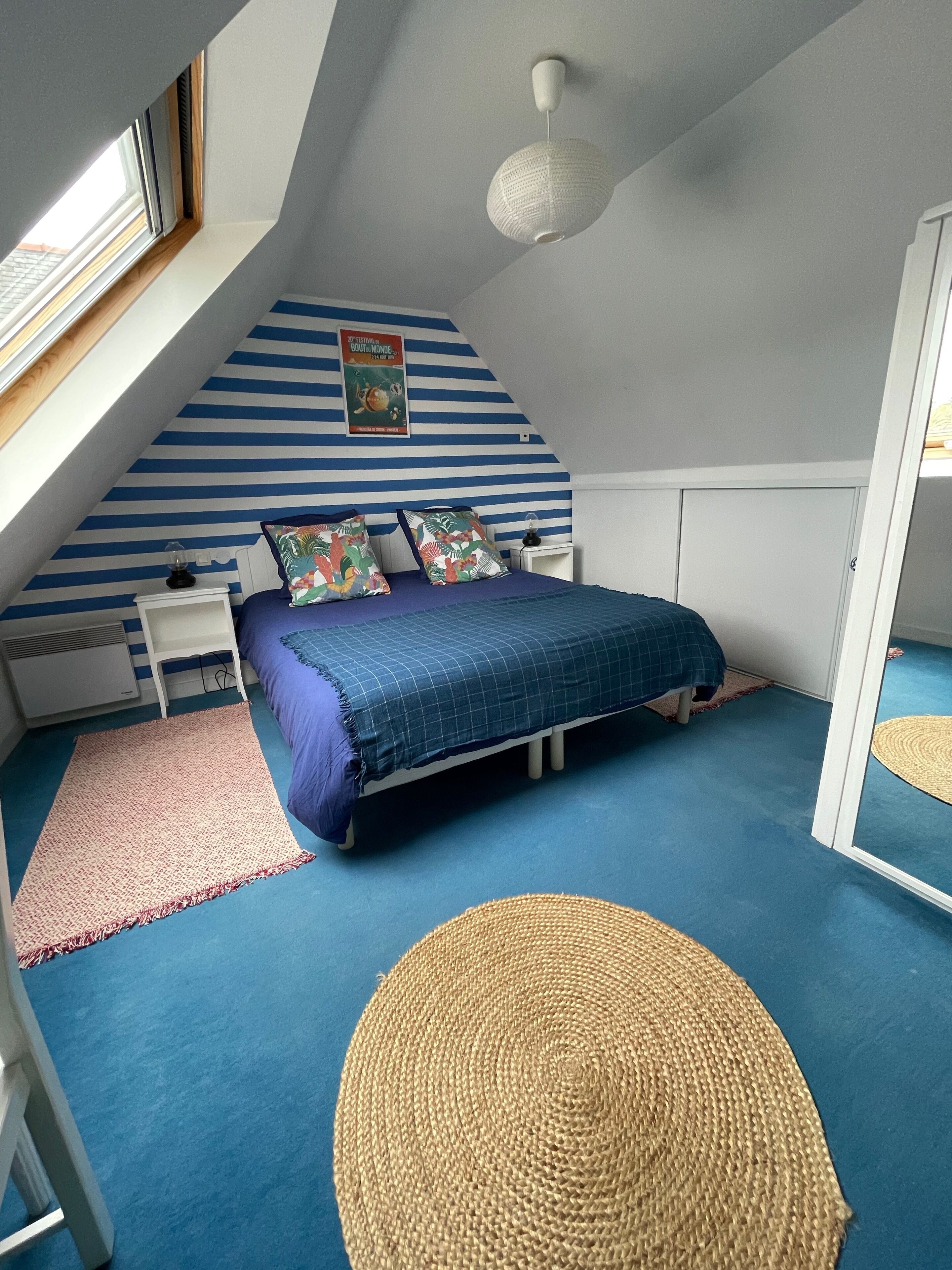 Apartment by the sea