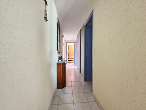 Interior - Comfortable House for 6 People, Pets Allowed, Close to the Beach (La Faute-sur-Mer)