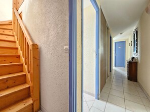 Interior - Comfortable House for 6 People, Pets Allowed, Close to the Beach (La Faute-sur-Mer)