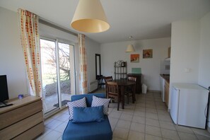 Televisie en een tafeltennistafel