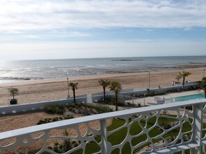 On the beach - Apartment for 6 with balcony, pool and direct beach access in La Tranche-sur-Mer (La Tranche-sur-Mer)