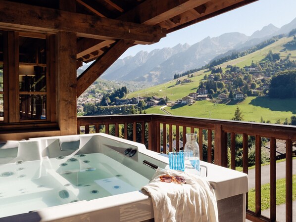 Baignoire à remous extérieure