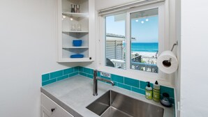 Private kitchen - Pacific Villas: Unit 5 (Oceanside)