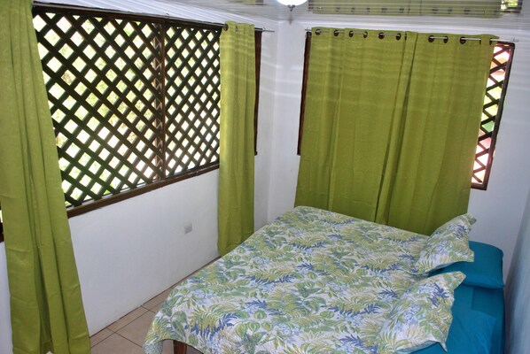 House, Multiple Beds, Non Smoking | 2 bedrooms, free WiFi, bed sheets