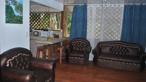 Unclassified image, 4 of 31, button - Nachos House (Quepos)