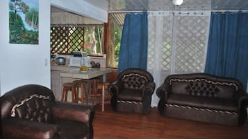 House, Multiple Beds, Non Smoking | Living area | Flat-screen TV
