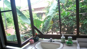 Unclassified image, 5 of 31, button - Nachos House (Quepos)
