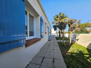 Exterior detail - Bright villa for 6, near beach and shops (La Faute-sur-Mer)