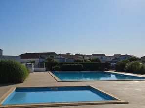 Pool - Charming Cottage with Private Pool in Vendee (La Faute-sur-Mer)