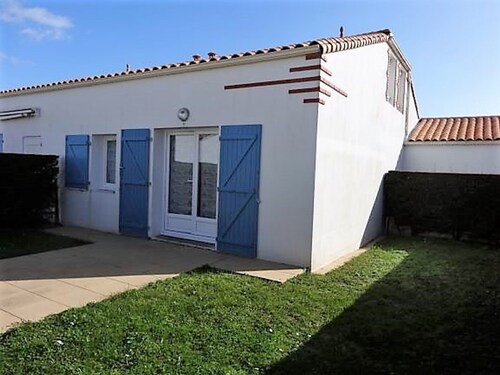 Charming Cottage with Private Pool in Vendee