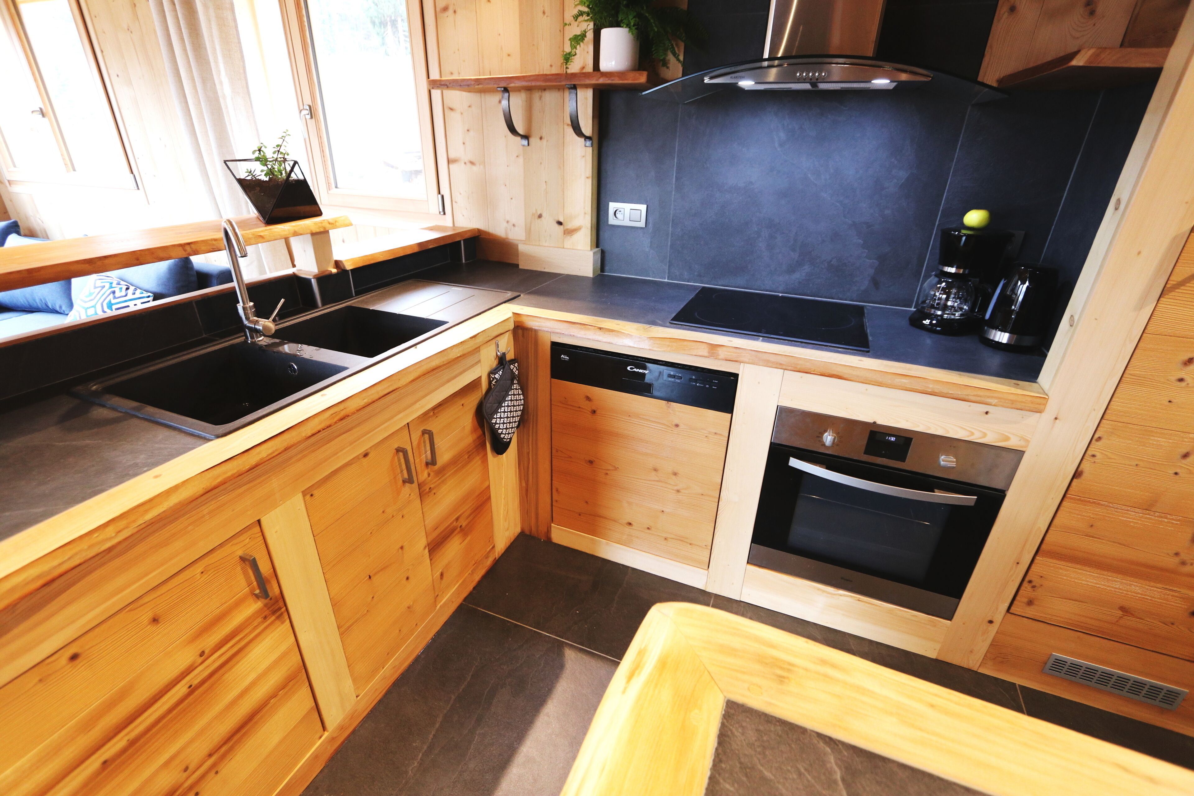 Chalet bois"Le Mas devant", indépendant,Morillon,Grand Massif, 3 chambres, sauna