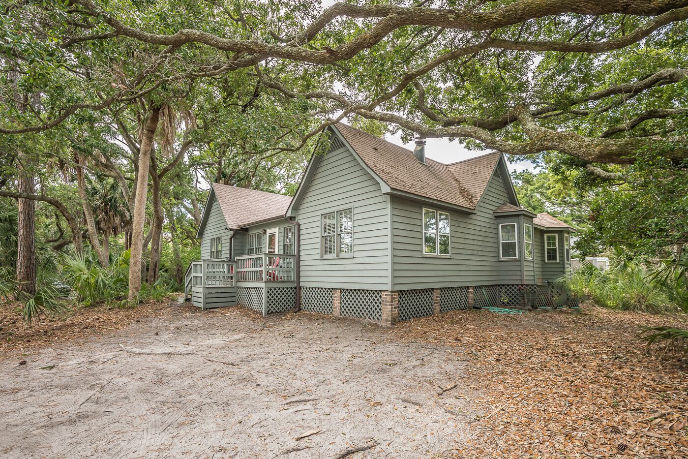 Amenity cards available! Steps to The Beach and The Beach Club